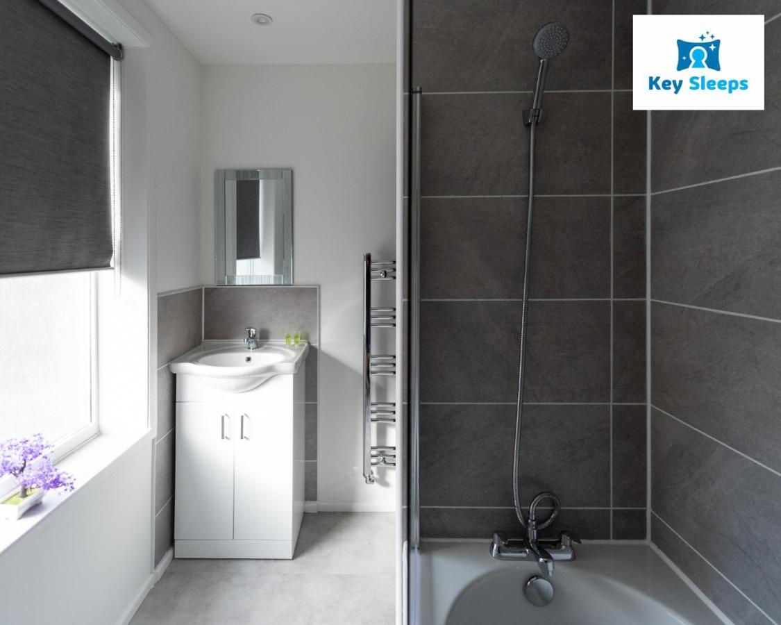 Five Bedroom Spacious Modern House By Keysleeps Short Lets Workington Lake District Beach Exteriér fotografie